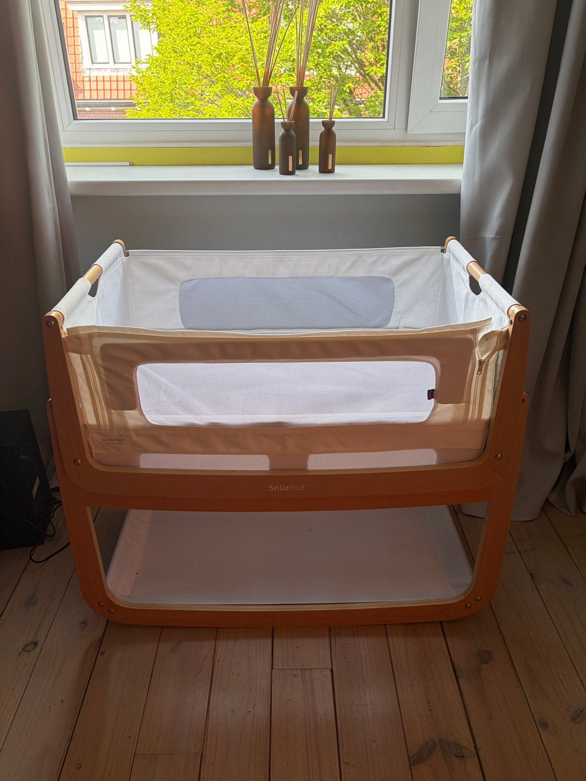 SnüzPod 4 Co-sleeper Wieg - Matras en pin ontbreken, Ophalen of Verzenden, Zo goed als nieuw, Wieg