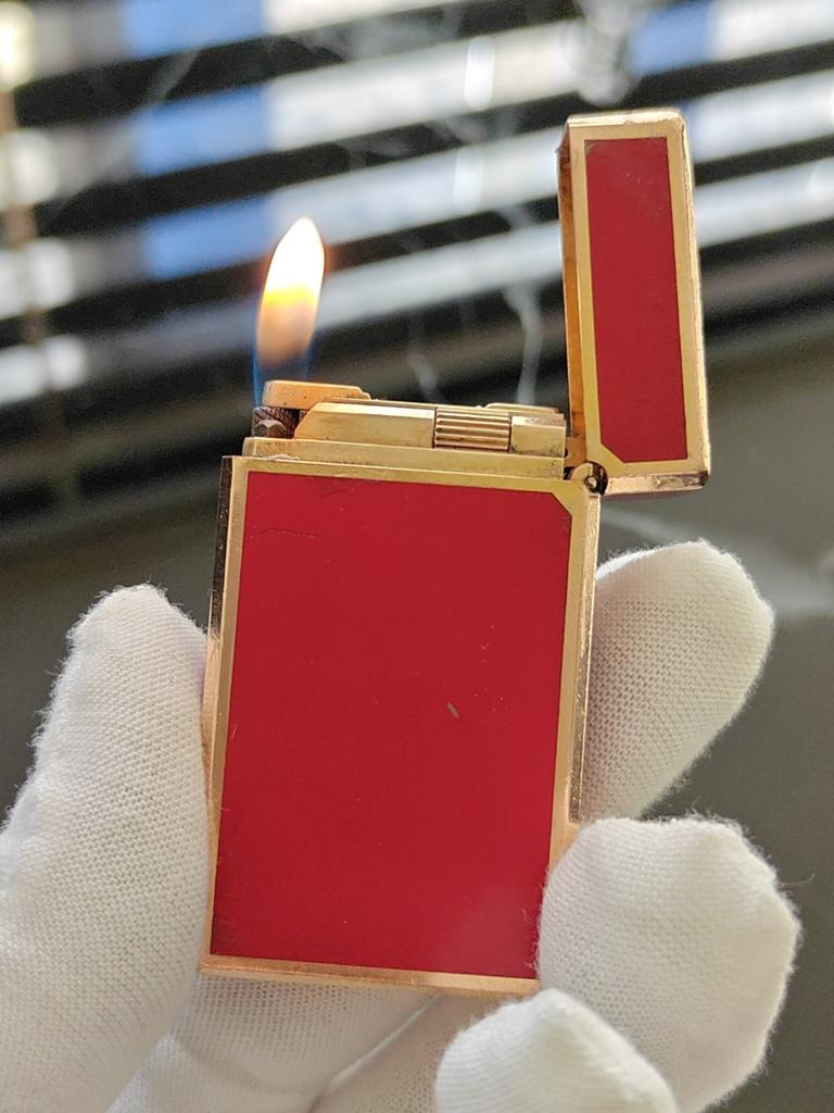 S.T. Dupont Ligne 1 BR Large - Red Lacquer & Gold - Working, Verzenden, Gebruikt, Aansteker