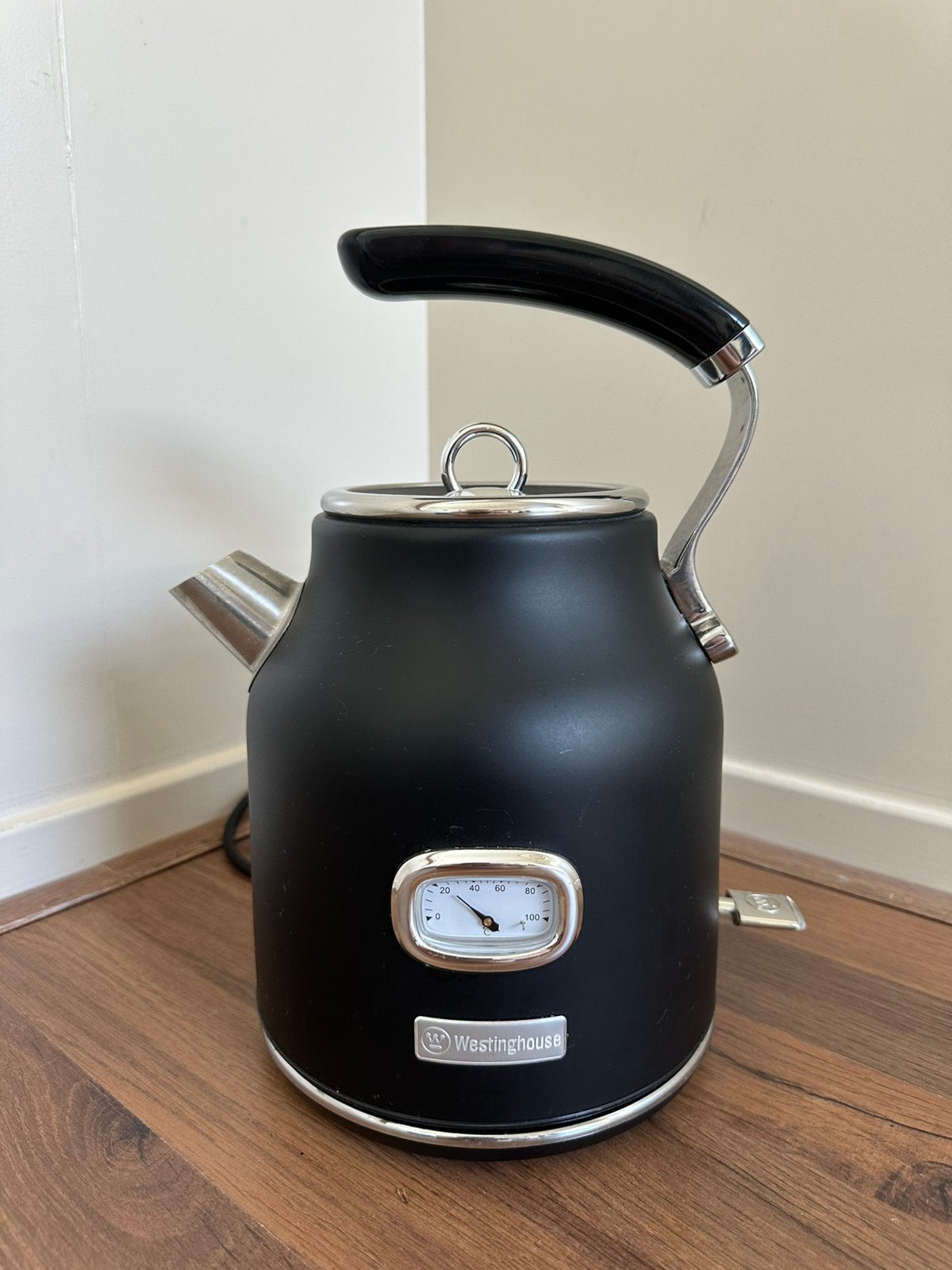 Westinghouse waterkoker retro zwart, 1 tot 2 liter, Ophalen, Zo goed als nieuw