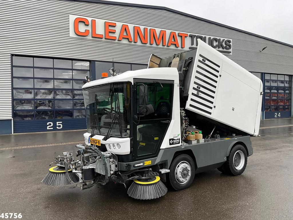 Ravo 580 with 3-rd brush (bj 2015), Euro 5, Achterwielaandrijving, 160 pk, Diesel