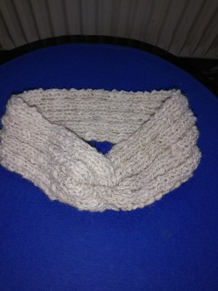 Alpaca hoofdband of oorwarmers crème handgesponnen/-gebreid, Ophalen of Verzenden, Nieuw, Maat 38/40 (M), Muts