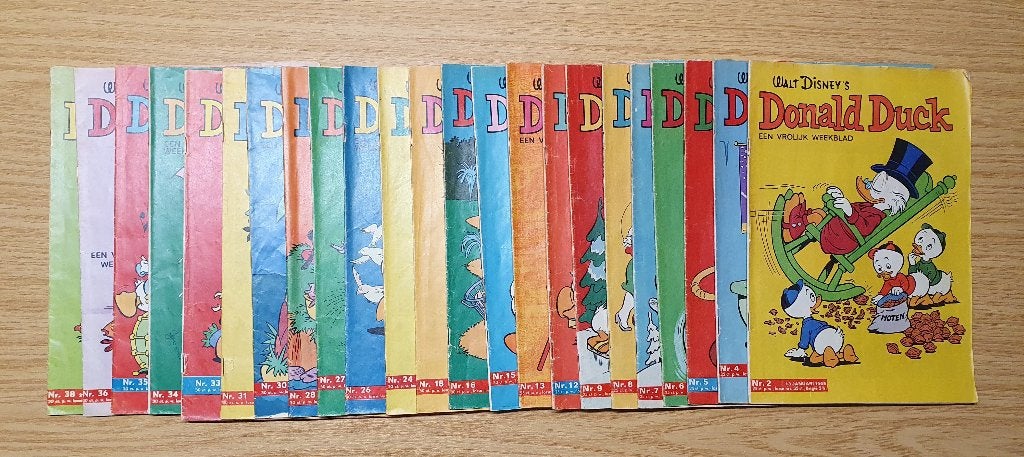 Donald Duck stripboeken weekblad uit 1968 totaal 23 stuks, Boeken, Gelezen, Ophalen of Verzenden, Walt Disney  Donald duck, Meerdere stripboeken