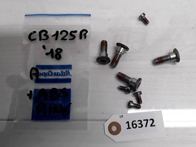 CB125R  2018 - 2019 Honda Bout Bout remschijf D1-27575