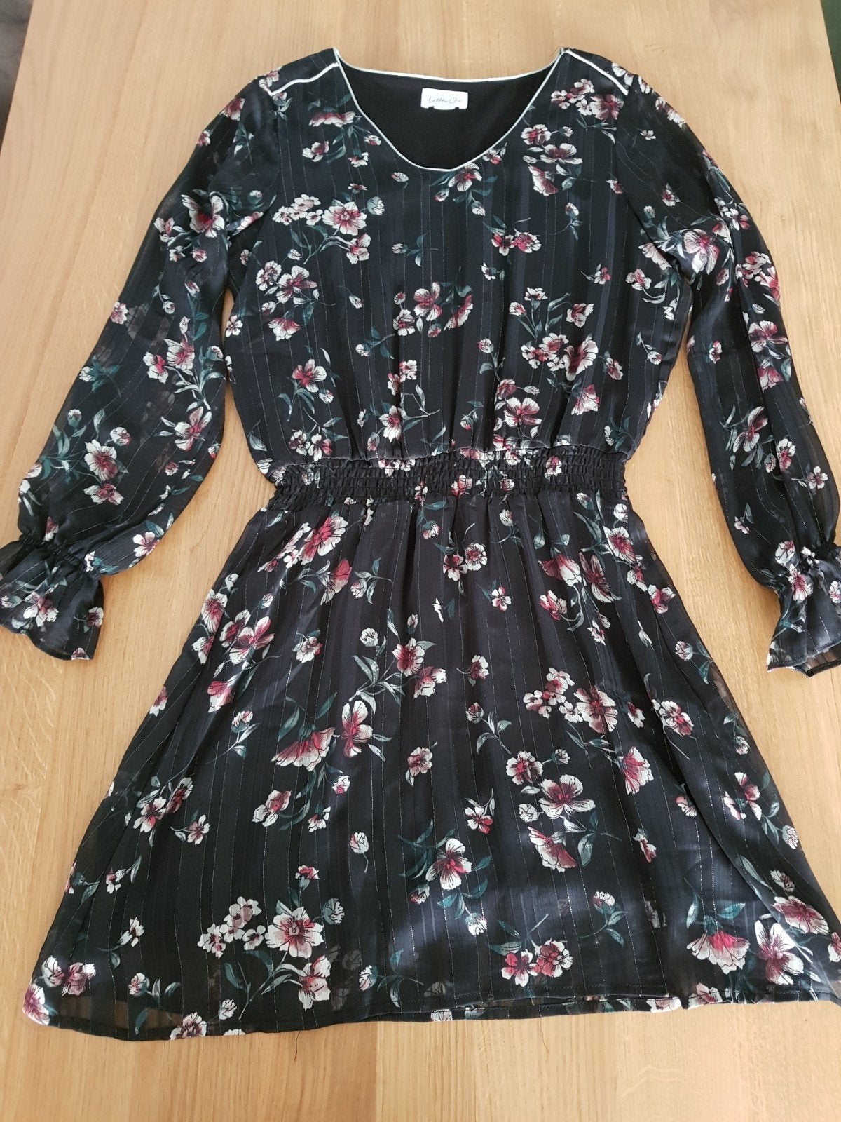 Heel leuk jurkje van het merk Cotton Club 
Merk: Cotton Club, Maat 38/40 (M), Zwart, Ophalen of Verzenden, Zo goed als nieuw