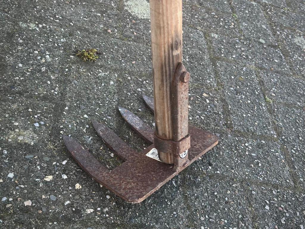 Sloothaak met steel, Ophalen, Gebruikt