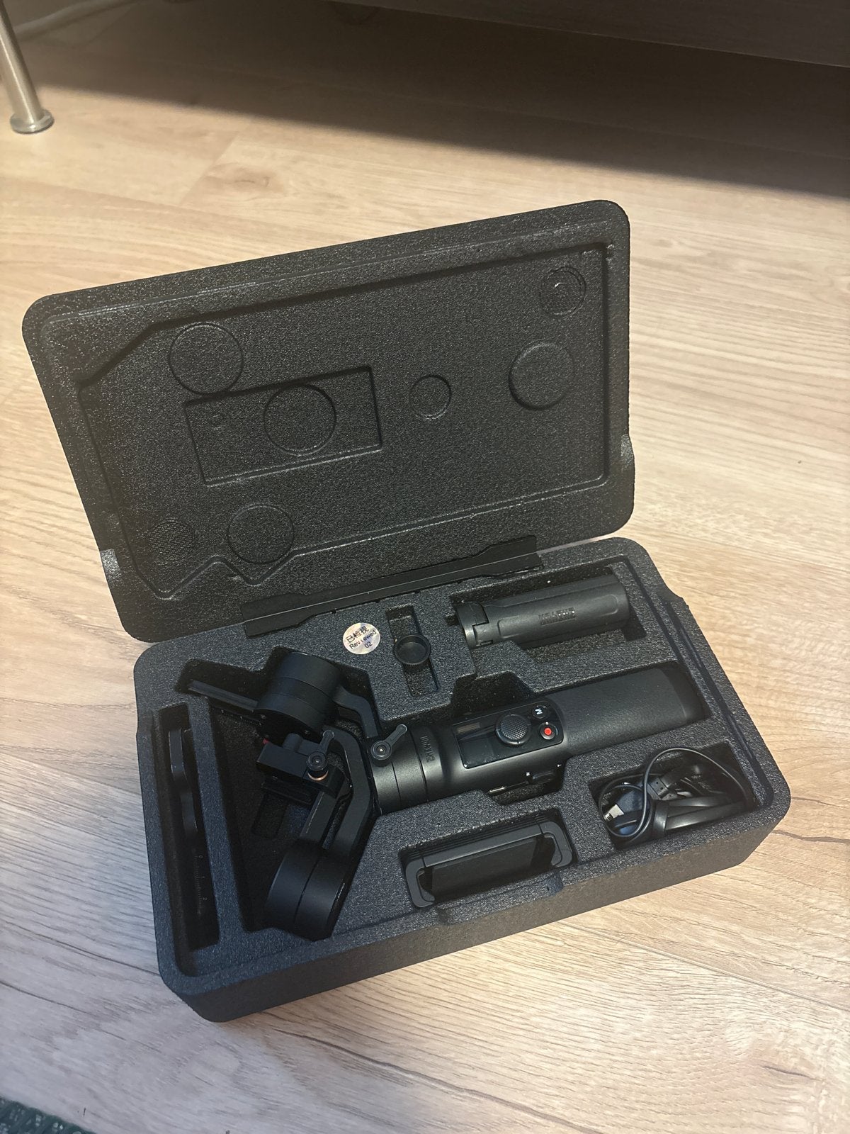 Zhiyun Crane M2 Gimbal met tripod en oplaadkabel, Zhiyun, Gimbal, Ophalen, Zo goed als nieuw
