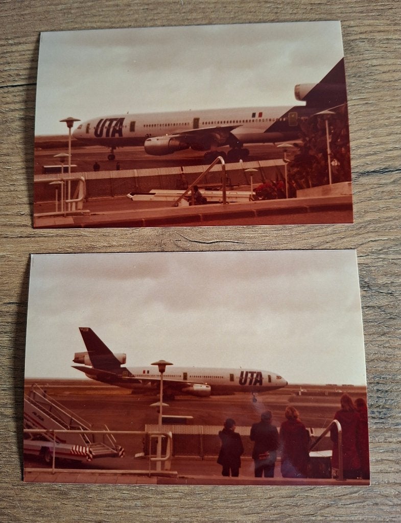 2 originele foto's van UTA DC-10 vliegtuigen, Verzamelen, Ophalen of Verzenden, Zo goed als nieuw, Kaart, Foto of Prent