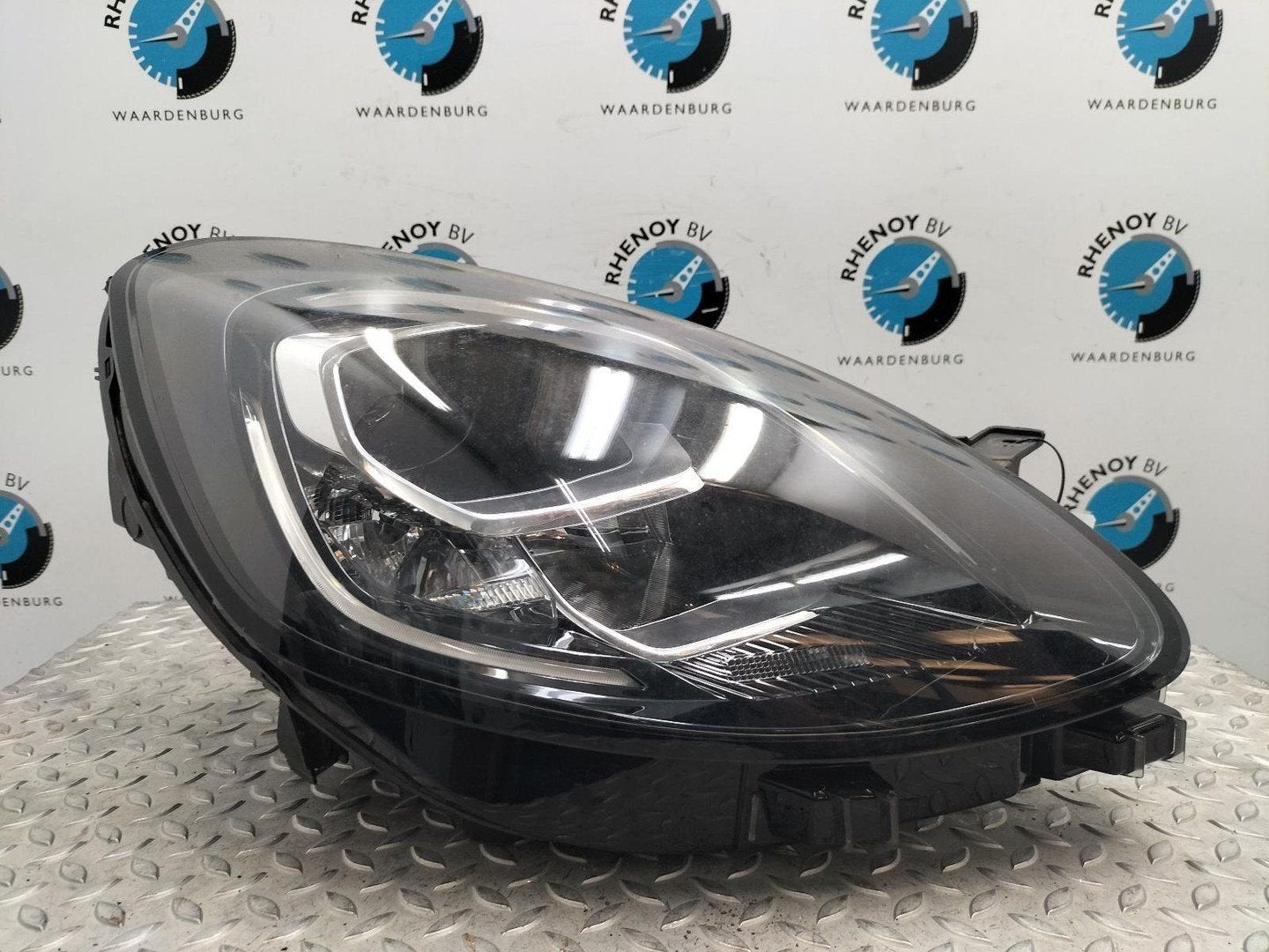 FORD PUMA TITANIUM KOPLAMP R 2022, Ophalen of Verzenden, Gebruikt, Stiba lid