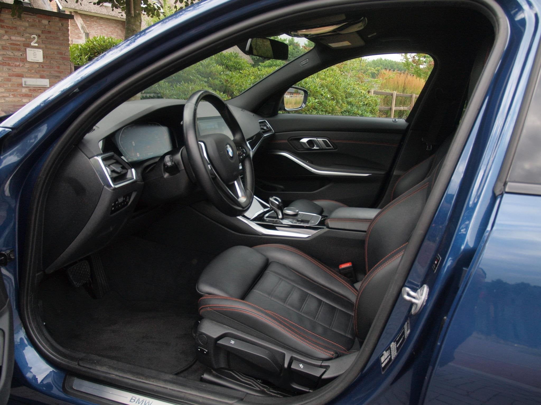 BMW 3-serie Touring 318i High Executive | Camera | Sfeerverl, Auto's, Automaat, 1998 cc, Achterwielaandrijving, Gebruikt