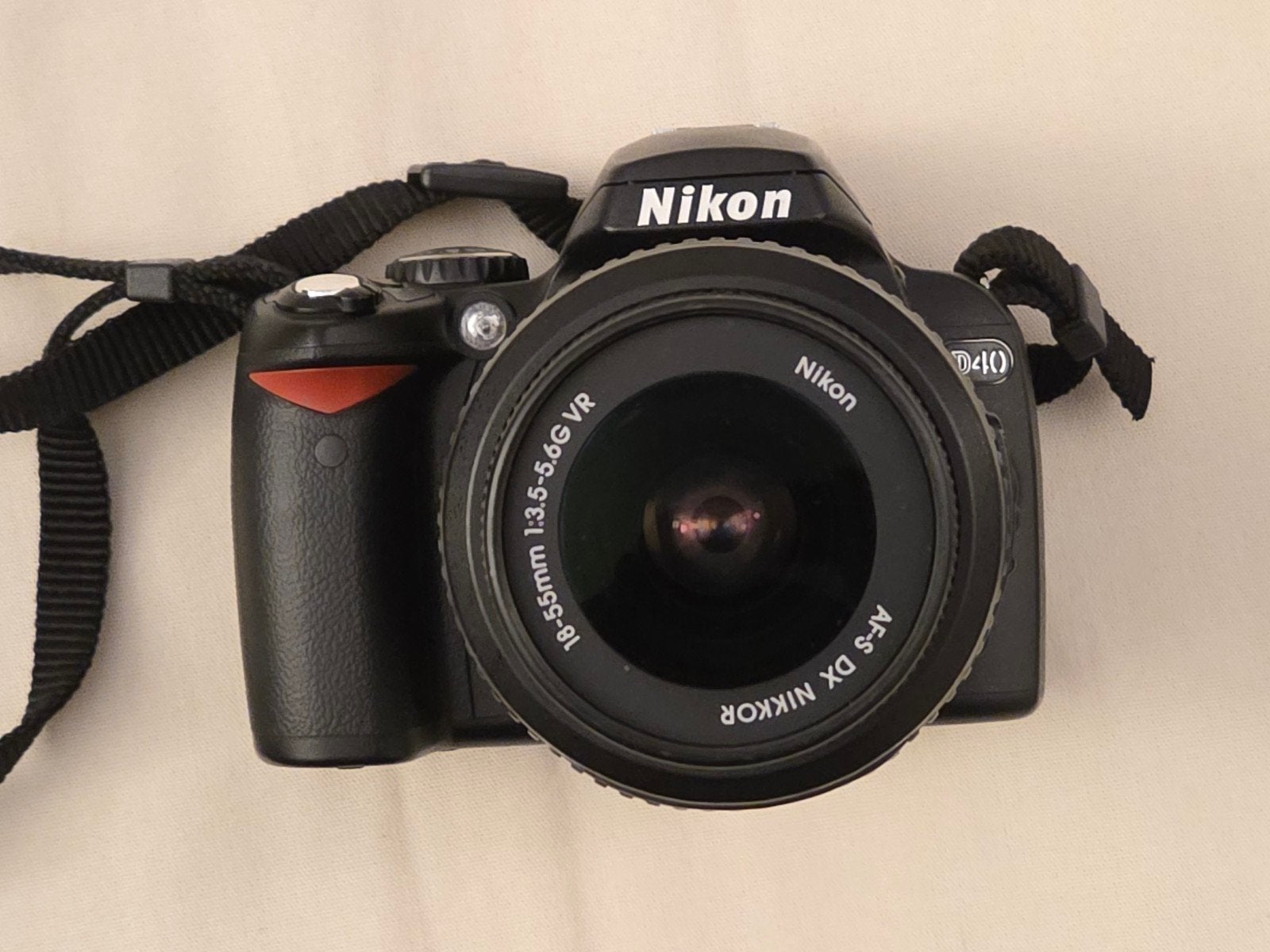 Nikon D40 spiegelreflexcamera met 18-55mm lens, Spiegelreflex, Ophalen of Verzenden, Zo goed als nieuw, Accu