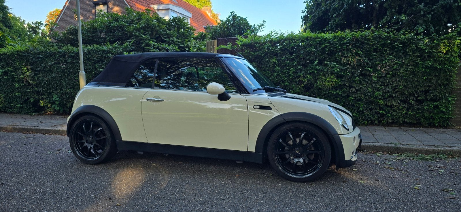 Mini 1.6 16V Cooper Cabrio 2006 Wit, Voorwielaandrijving, 4 cilinders, Cabriolet, 4 stoelen