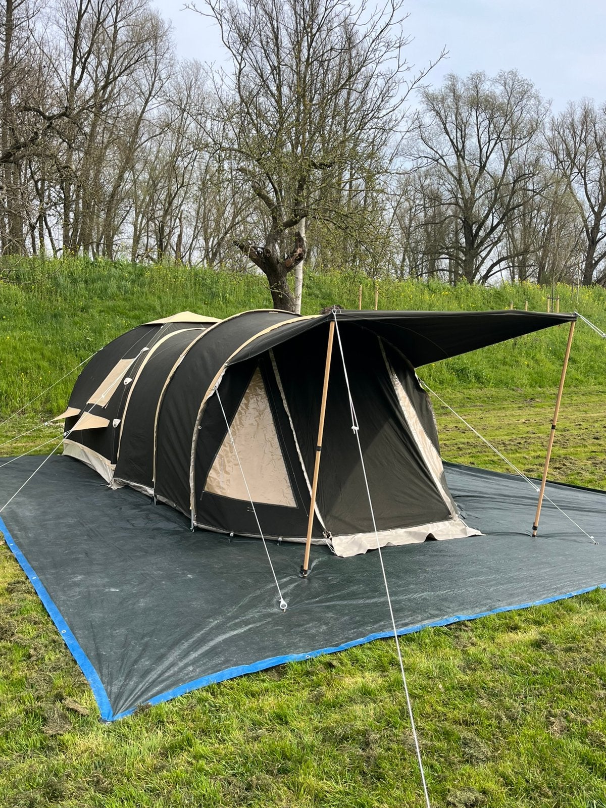 Karsten oppompbare tent 280 donkergroen [special edition], Ophalen, Zo goed als nieuw, Tot en met 4
