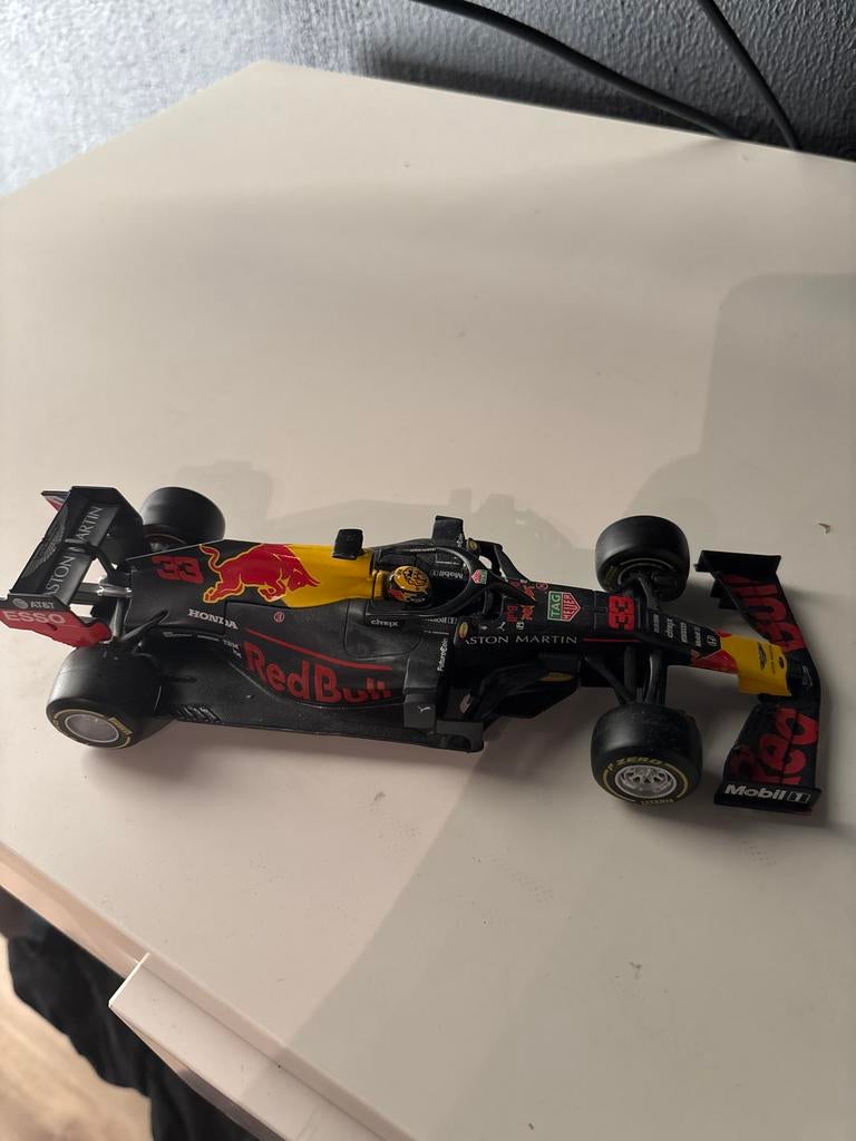 Aston Martin Red Bull Racing RB15 schaalmodel 1/24, Ophalen, Zo goed als nieuw, Auto, Overige merken