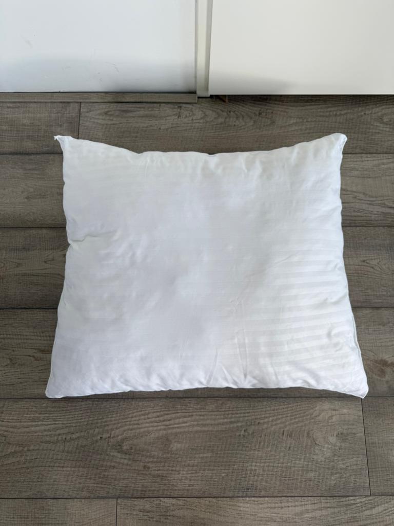 Slaap kussen nieuw, Huis en Inrichting, Ophalen, Zo goed als nieuw, Wit, Vierkant