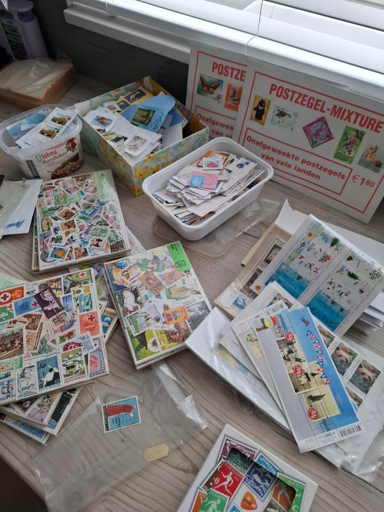 Grote collectie onafgeweekte postzegels, Postzegels en Munten, Postzegels | Volle albums en Verzamelingen, Ophalen of Verzenden