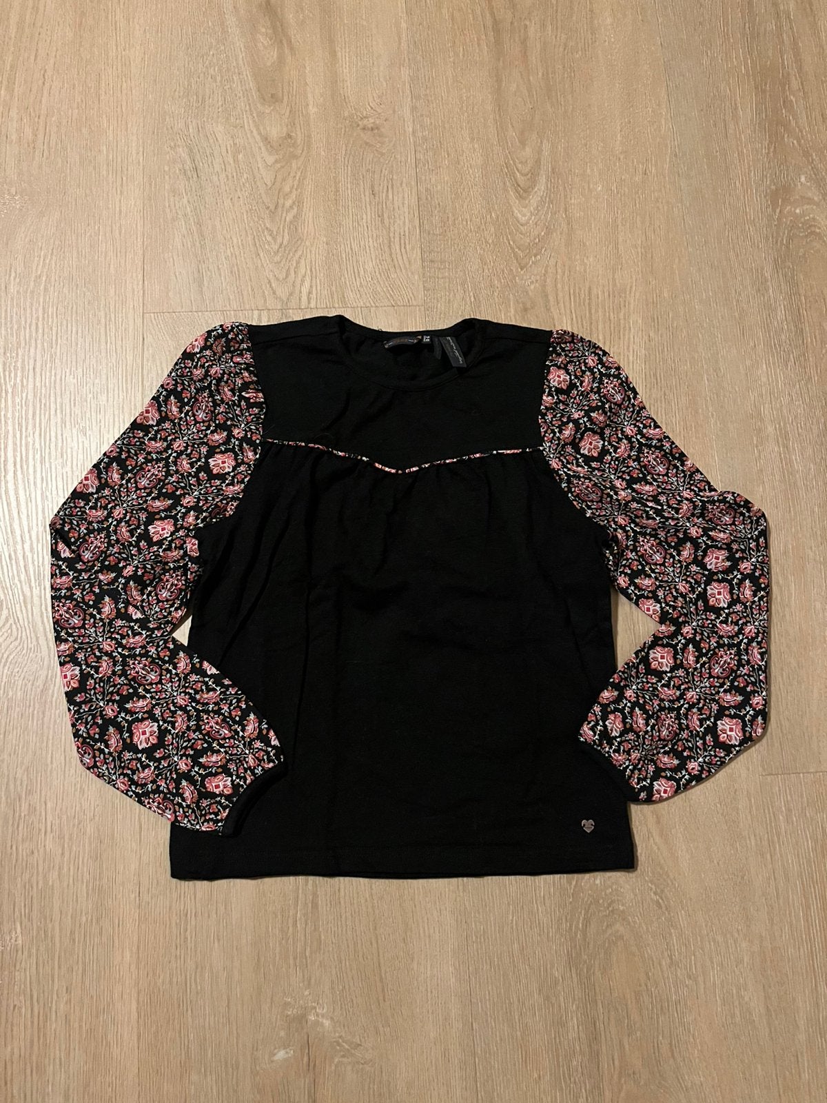 Longsleeve meisje maat 134 / 140 nono, Ophalen of Verzenden, Zo goed als nieuw, Meisje, Shirt of Longsleeve
