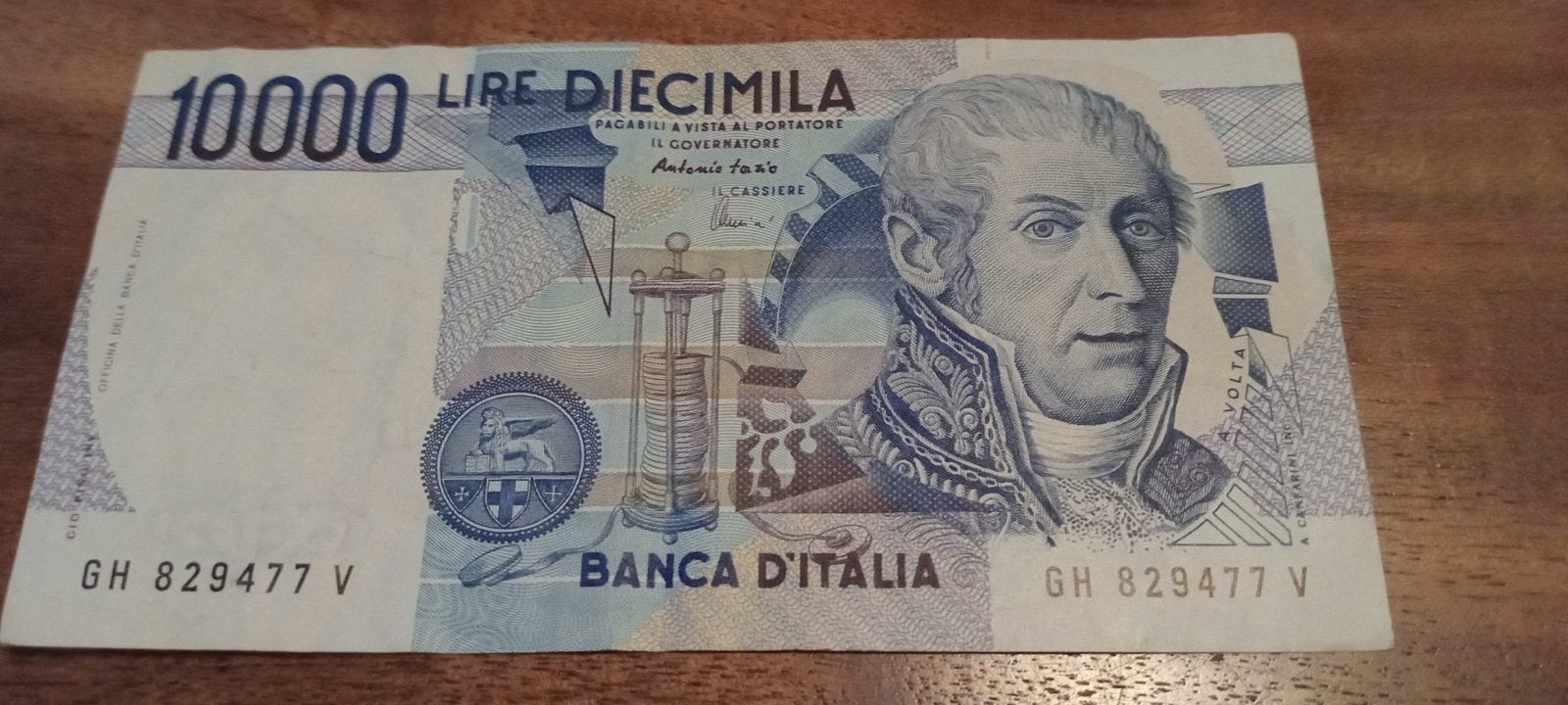 Zeldzaam 10000 Italiaanse Lire biljet - Alessandro Volta, Ophalen of Verzenden, Italië, Los biljet