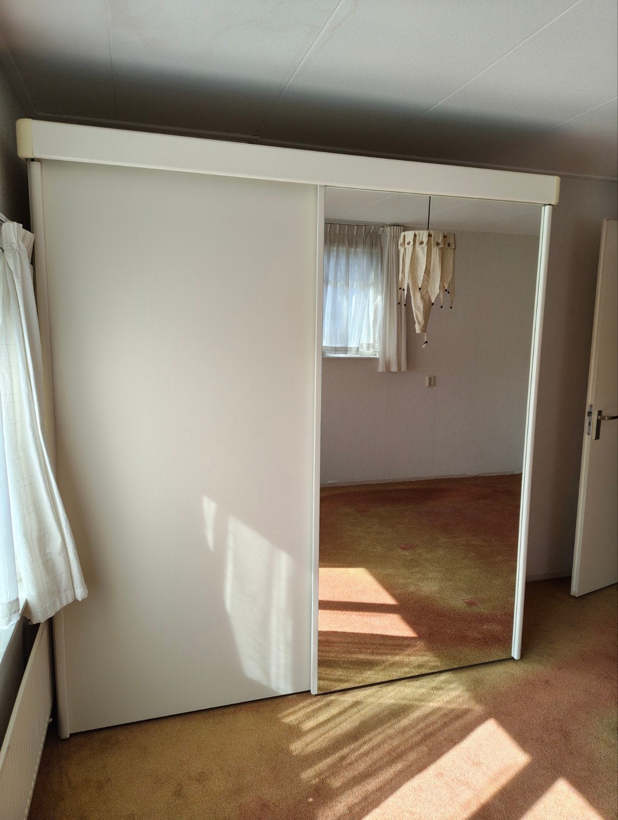 Vintage wit crème kledingkast met spiegel, Huis en Inrichting, Kasten | Kledingkasten, Ophalen, Gebruikt, 50 tot 100 cm, 150 tot 200 cm