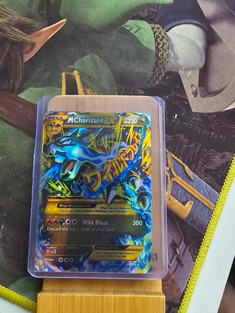 Pokémon Kaarten: M Charizard EX & Dracozolt V Foil, Ophalen of Verzenden, Zo goed als nieuw, Meerdere kaarten, Foil