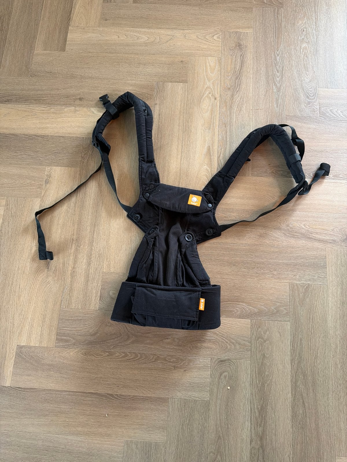 Zwarte Tula draagzak voor baby's, Kinderen en Baby's, Babydragers en Draagdoeken, Overige merken, Gebruikt, Buik of Rug, Ophalen of Verzenden