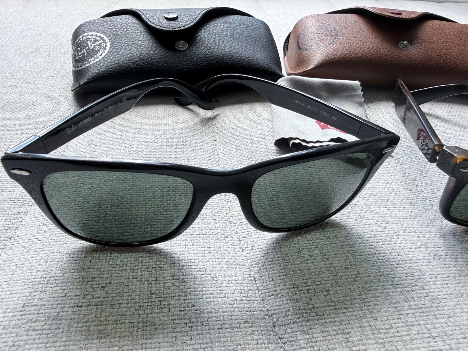 Ray-Ban Zonnebril RB4195 Liteforce Wayfarer Zwart, Zonnebril, Verzenden, Zwart, Zo goed als nieuw