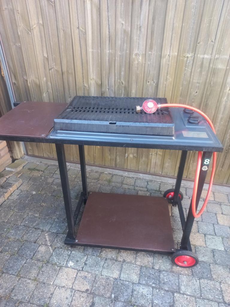 Gasbarbecue met 2 grilplaten, Ophalen