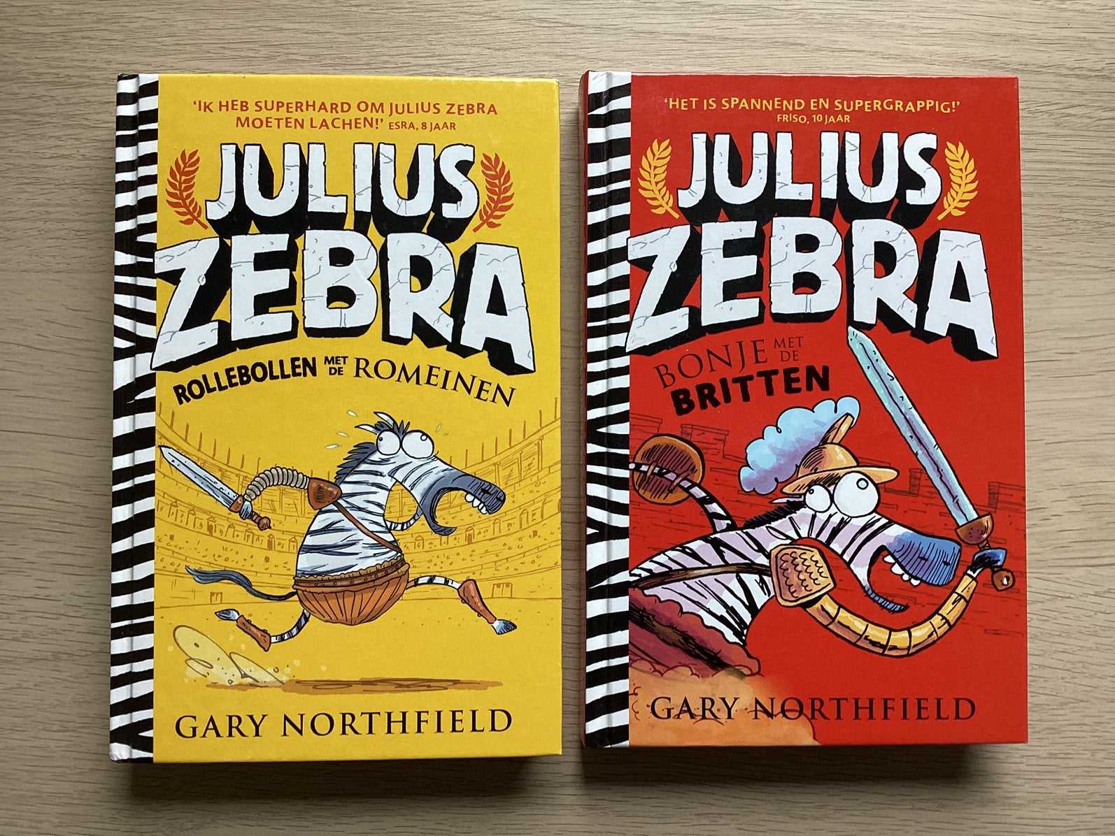 Julius Zebra 2 boeken, Ophalen of Verzenden, Zo goed als nieuw