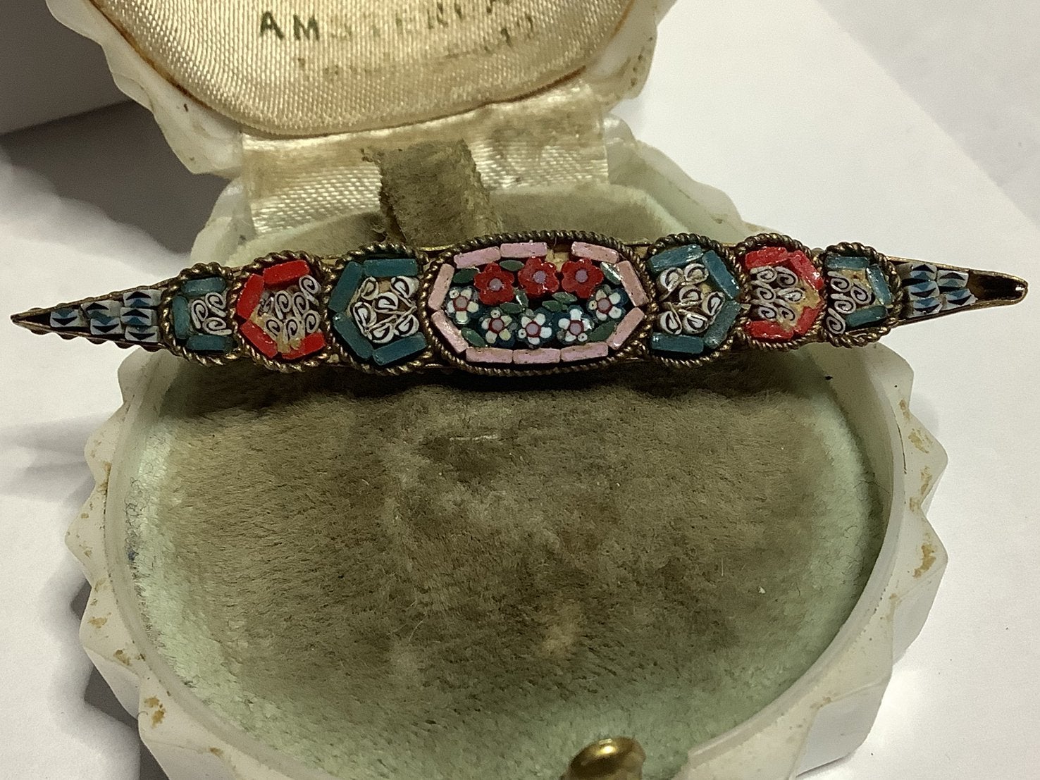 PRACHTIGE OUDE OF ANTIEKE ITALIAANSE BROCHE MET MILLE FIORI, Verzenden, Broche