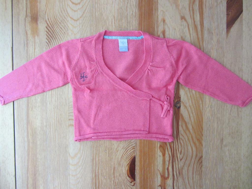 Roze vestje BFC maat 68, Kinderen en Baby's, Babykleding | Maat 68, Ophalen of Verzenden, Zo goed als nieuw, Meisje, Truitje of Vestje