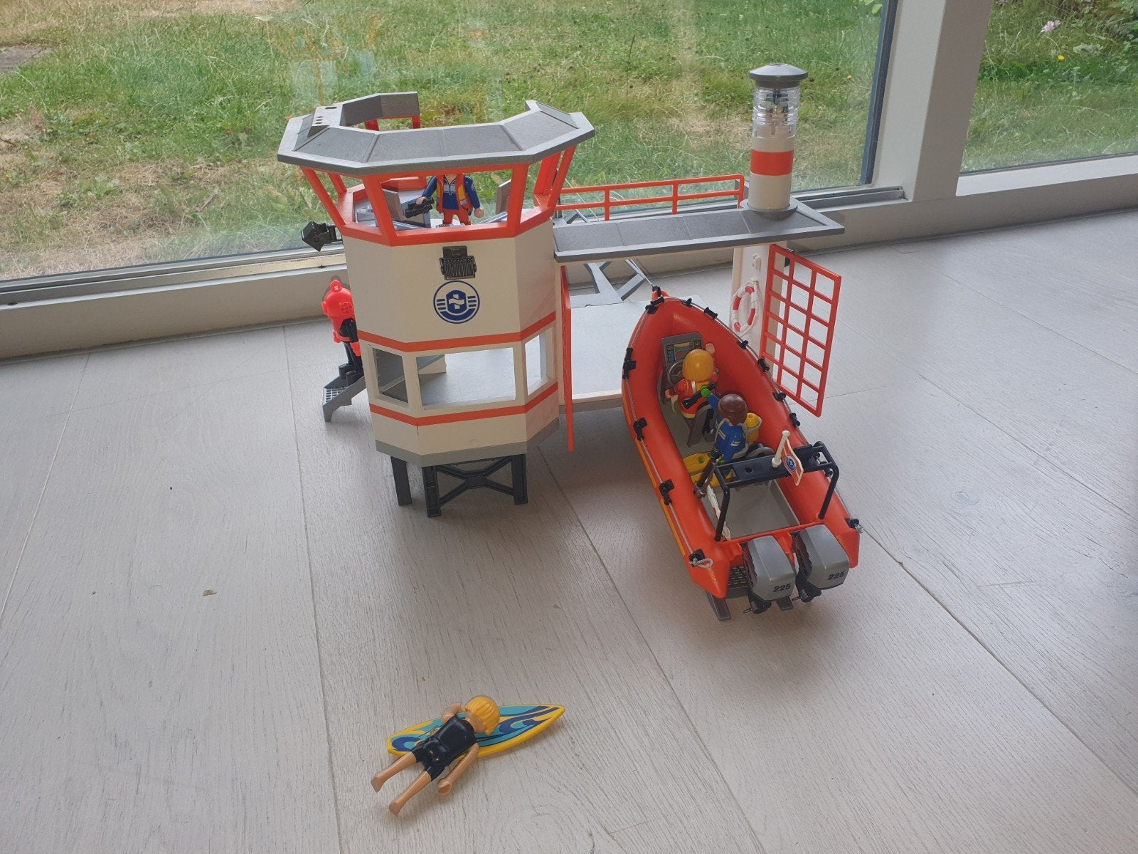 Playmobil kustwachtstation met boot en figuren, Ophalen, Gebruikt, City action, Gebouw