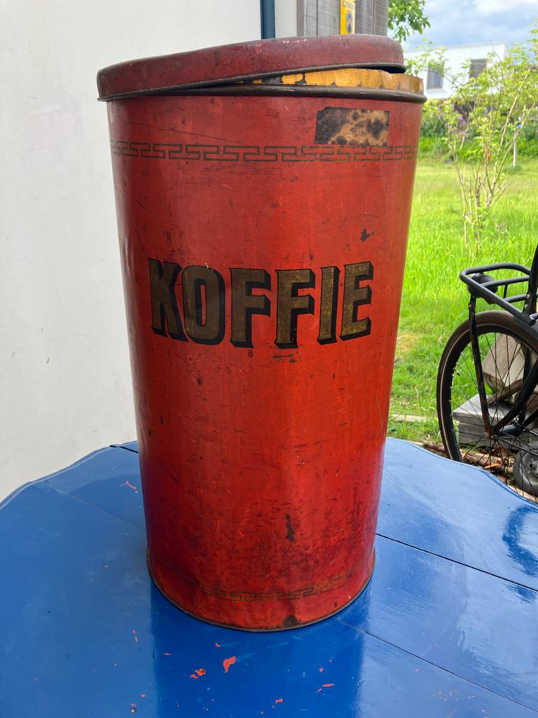 Groot koffieblik uit een winkel, Antiek en Kunst, Ophalen of Verzenden