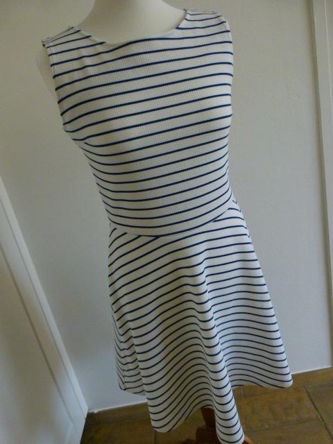 Jurk PROMOD wit met blauw streepje, maat M 38, Kleding | Dames, Wit, Ophalen of Verzenden, Zo goed als nieuw, Boven de knie