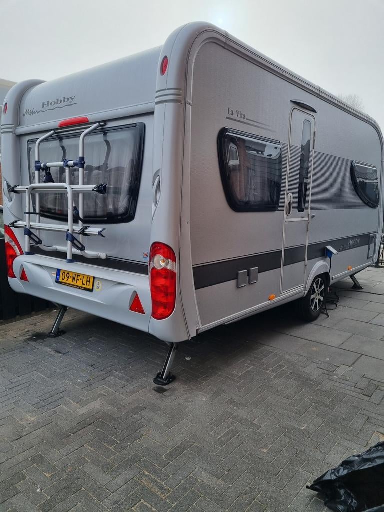 Hobby 460 La Vita Veneto uit 2010 met Mover en Nieuw Matras, Mover, Rondzit, Hobby, Particulier