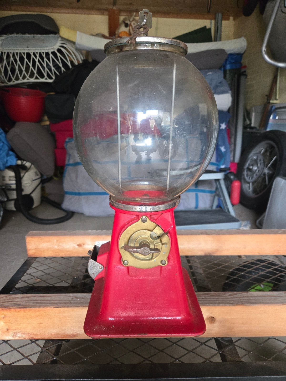 Vintage kauwgomballenautomaat - rood en groen, Verzamelen, Ophalen, Gebruikt