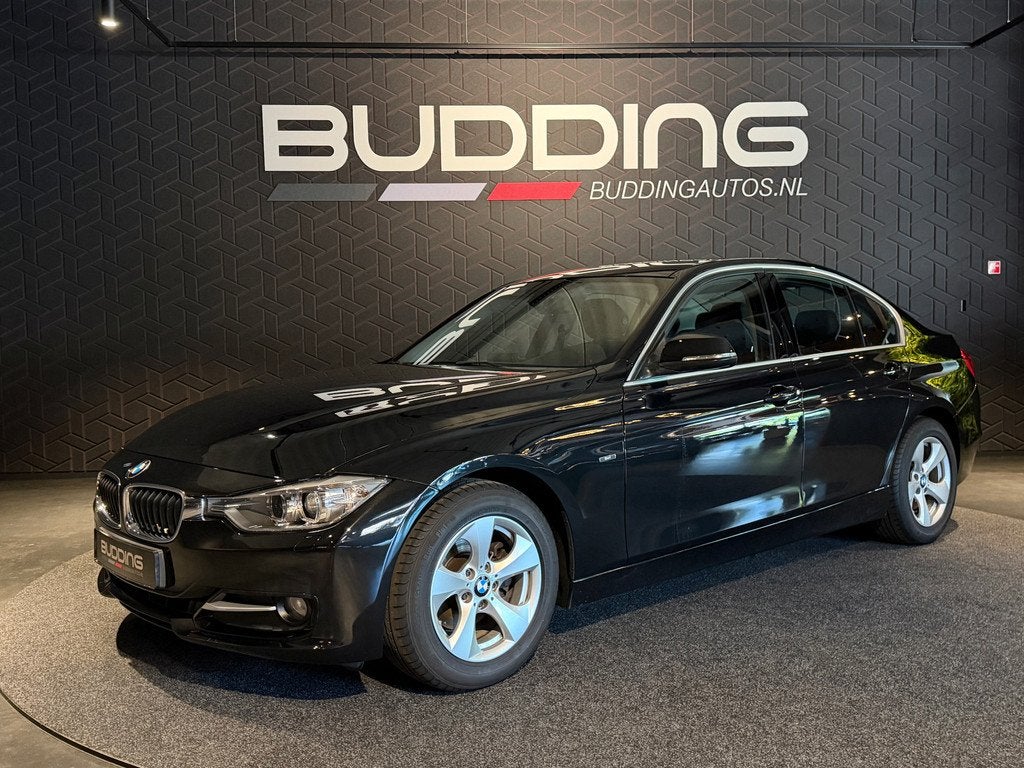 BMW 3-serie 320i EDE Exe | Sport-line | Navi | PDC, Gebruikt, 4 cilinders, Zwart, Origineel Nederlands