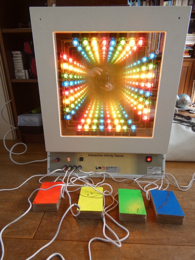 Te koop Spacekraft Infinity Tunnel, lichtshow, Ophalen, Gebruikt, Licht, Kleur