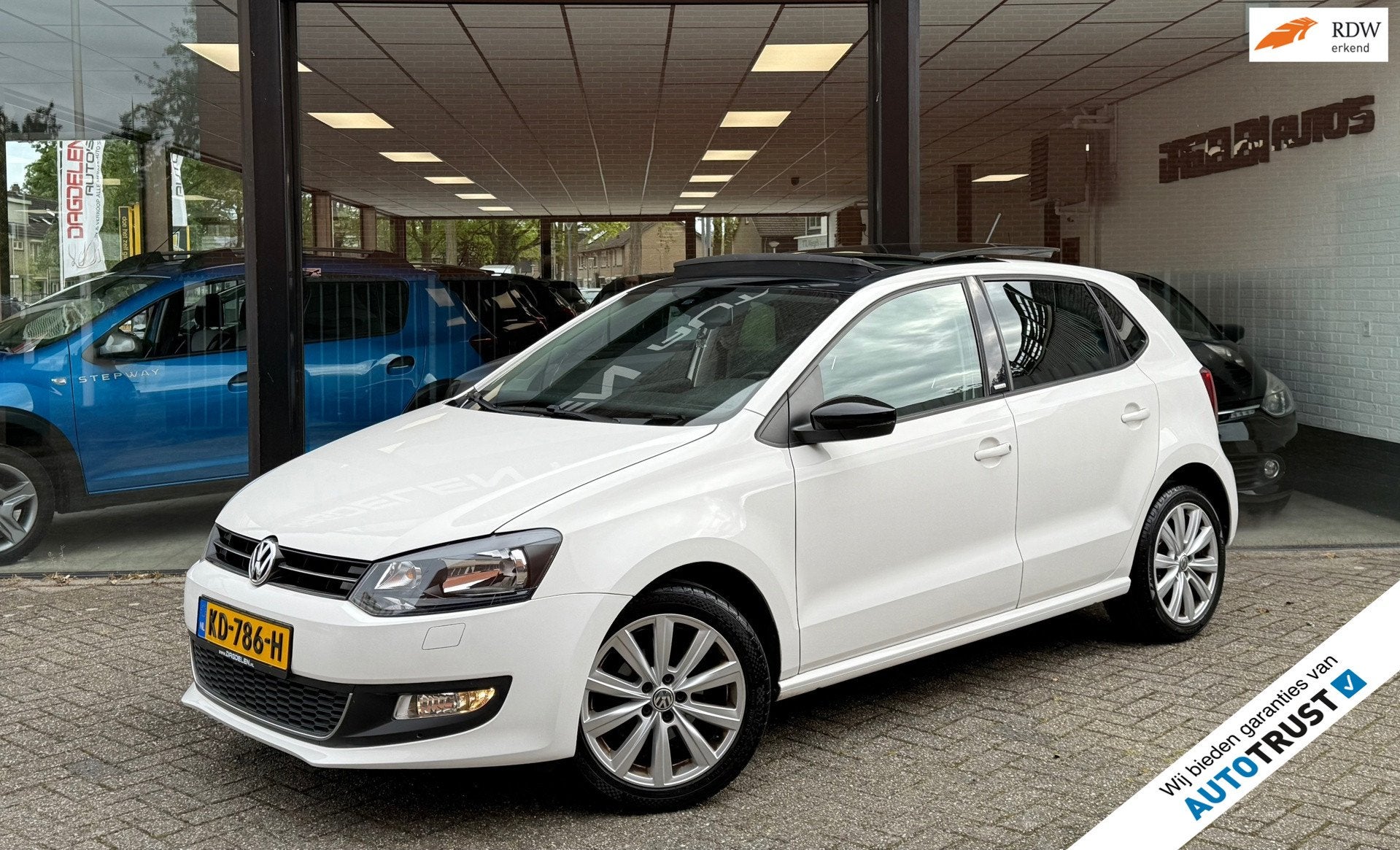 Volkswagen Polo 1.2 TSI Highline CLIMATE | PANORAMA SCHUIFDA, Auto's, Volkswagen, Voorwielaandrijving, Euro 5, Zwart, 4 cilinders