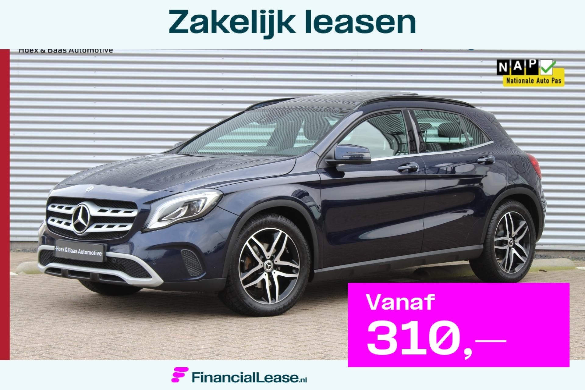 Mercedes GLA-klasse 180 Panoramadak/Led/Camera/18inch, Gebruikt, 4 cilinders, 715 kg, Blauw