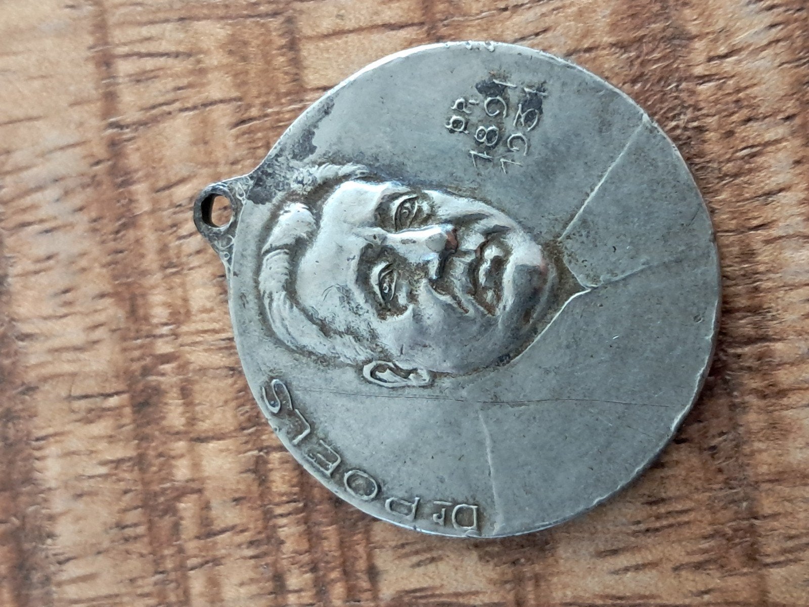Paus leo xiii & priester dr Henri poels verzilverde medaille, Ophalen