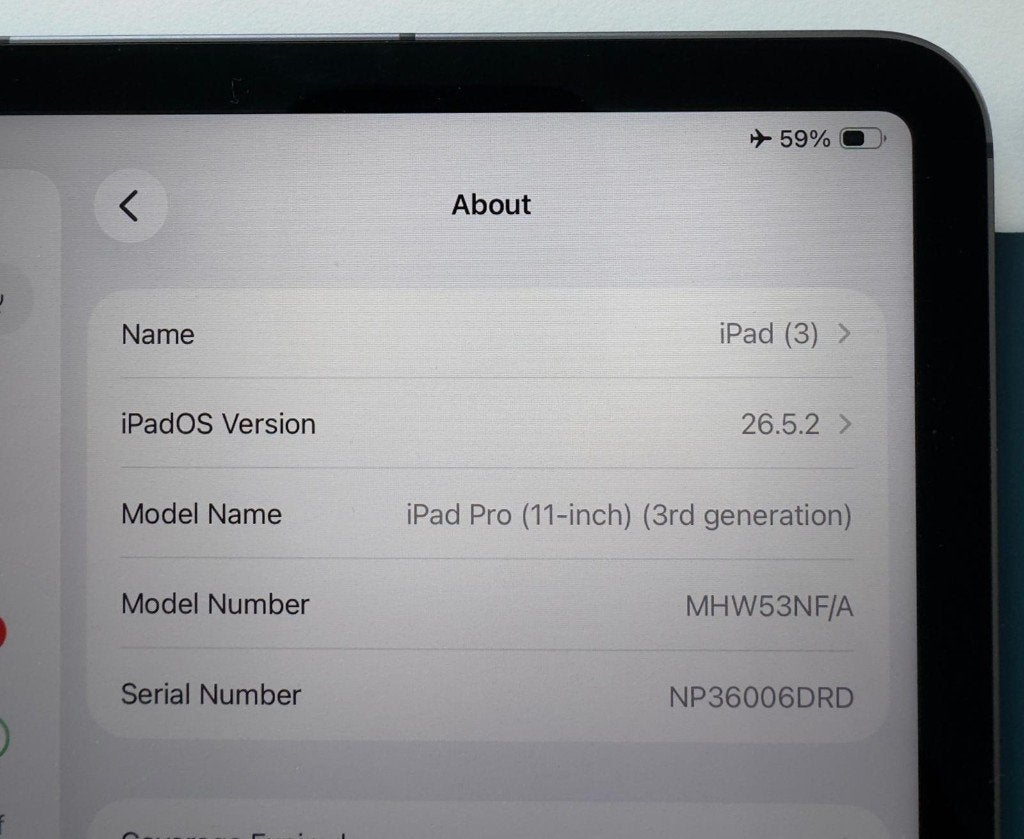 Foto 5 van iPad Pro 11” M1 128GB 5G/Cellular + cover + Tomtoc tas