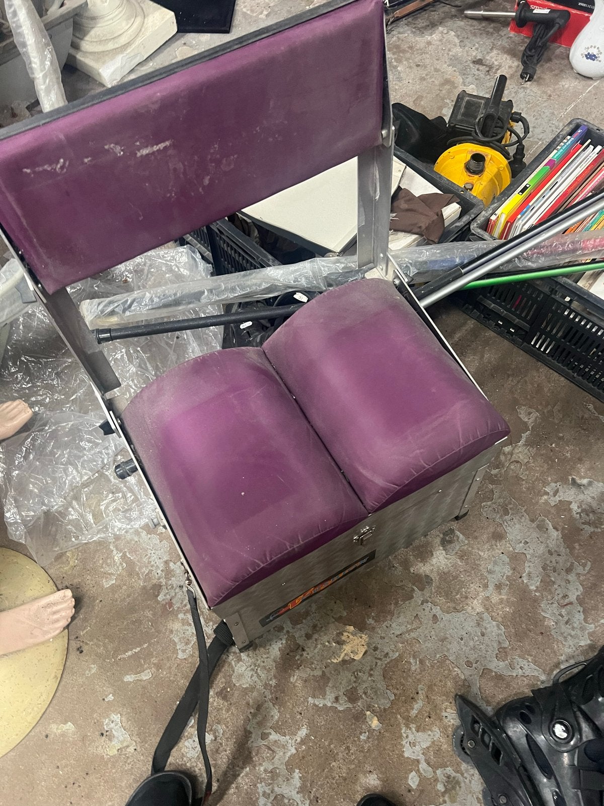 Foto 5 van V-Cushion stoel - paars met metalen frame
