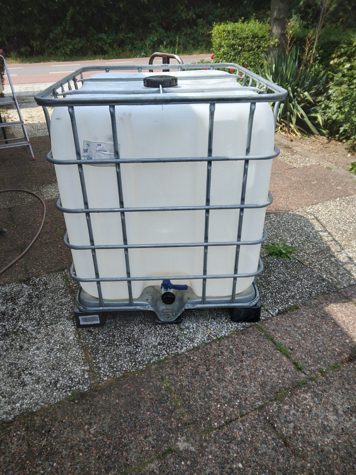 IBC 1000L, 150 liter of meer, Ophalen