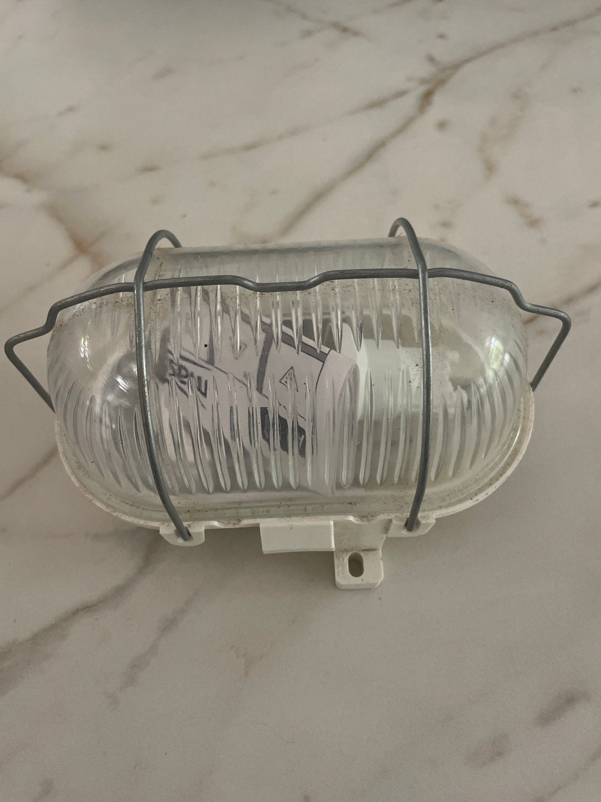 Massive buitenlamp E27, max. 60W, IP44, Ophalen, Wit, Gebruikt, Kunststof