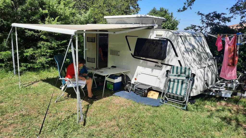 lichtgewicht caravan, Luifel, Dwarsbed, Particulier, Adria