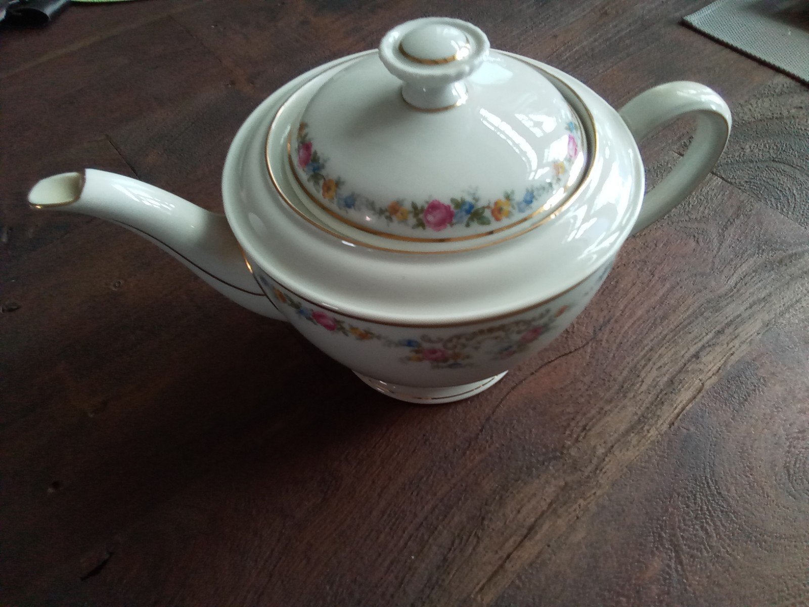 Theepot en kop en schotels van Theepot en kop en schotels, Ophalen of Verzenden