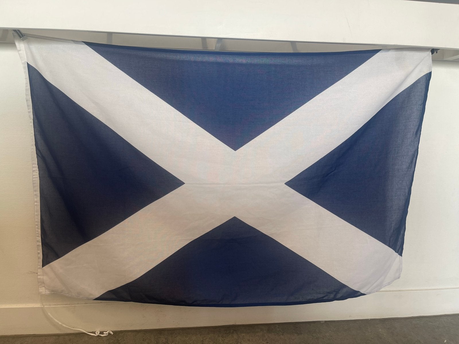 Schotse vlag 150 x 100 cm – Stoffen vlag van Schotland, Diversen, Ophalen of Verzenden, Zo goed als nieuw