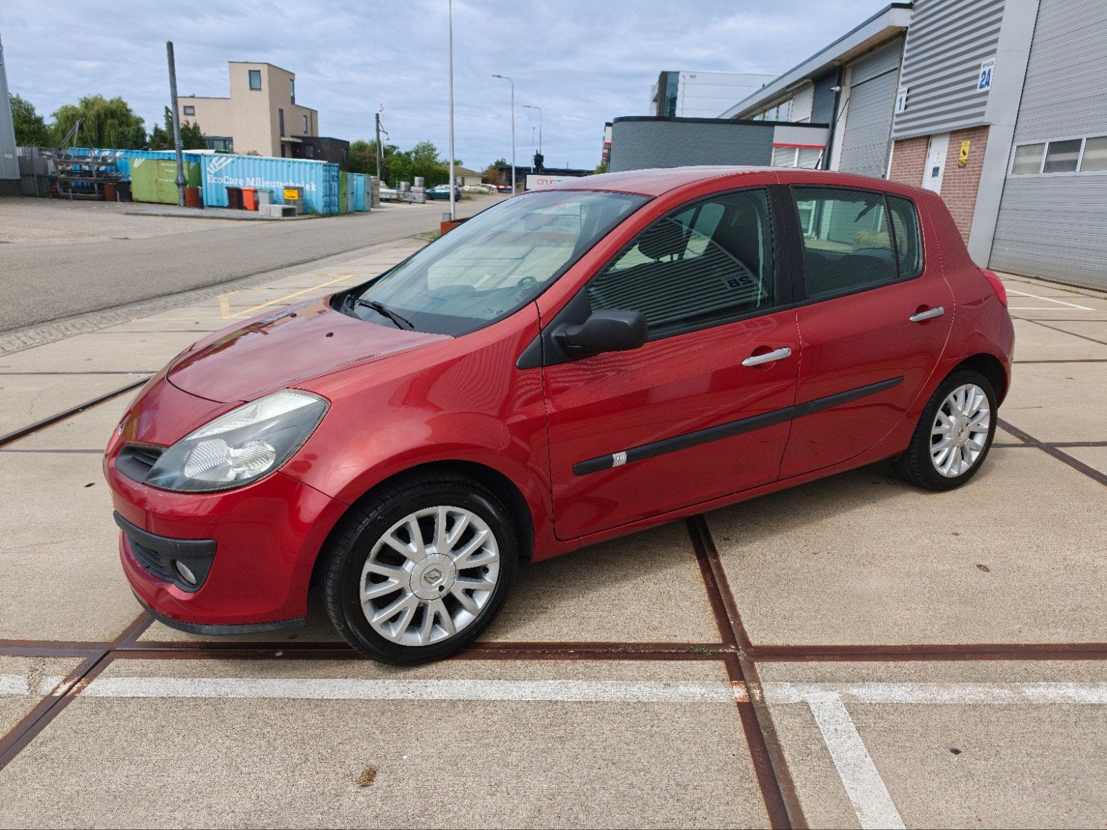Renault Clio 1.4 i Bj 2005 Airco Apk 5 deurs eleckt,pakket, Voorwielaandrijving, Zwart, 4 cilinders, Handgeschakeld