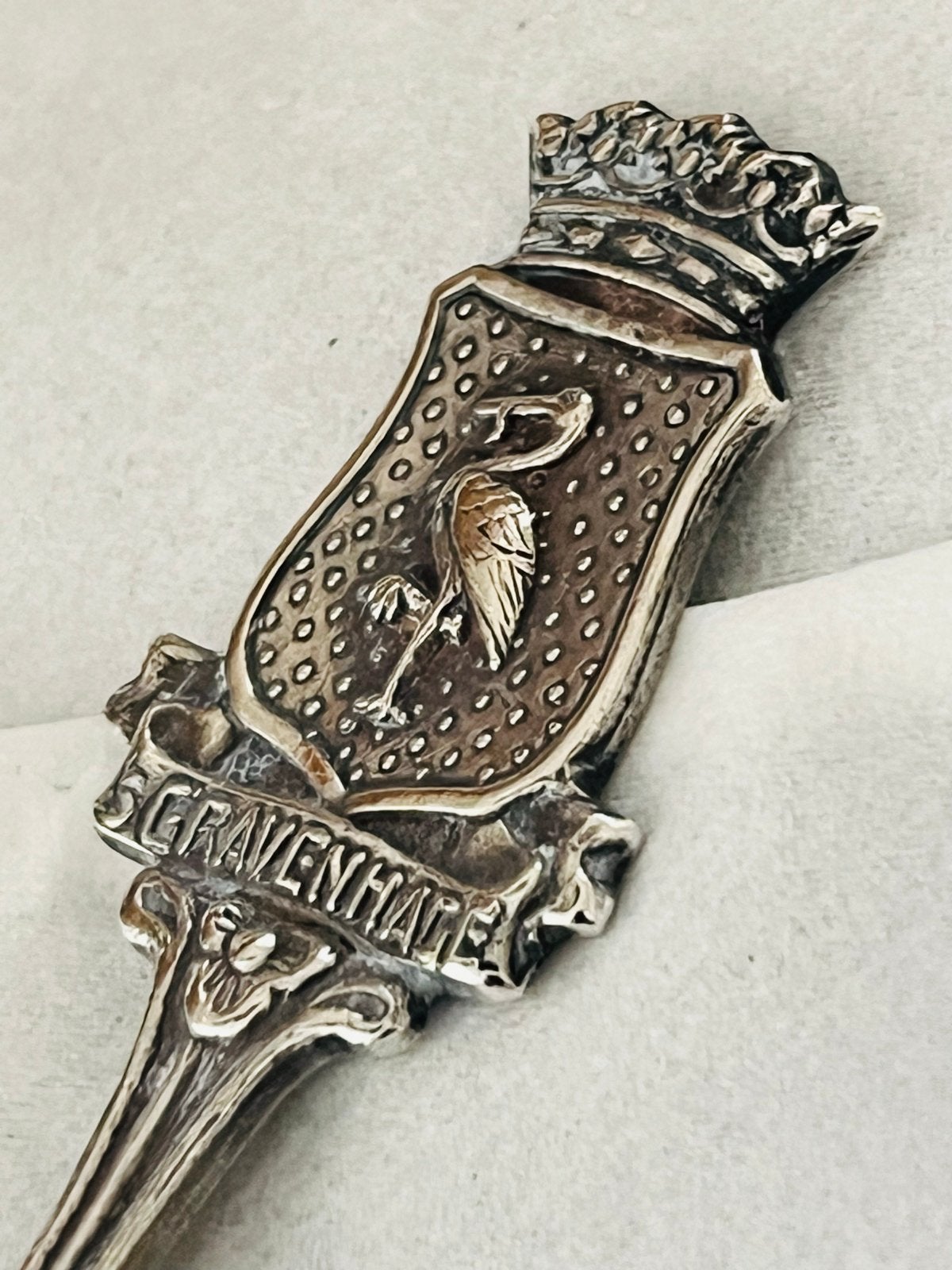 Zilveren gekeurd lepeltje 's-Gravenhage ooievaar, ca 11 cm, Verzenden