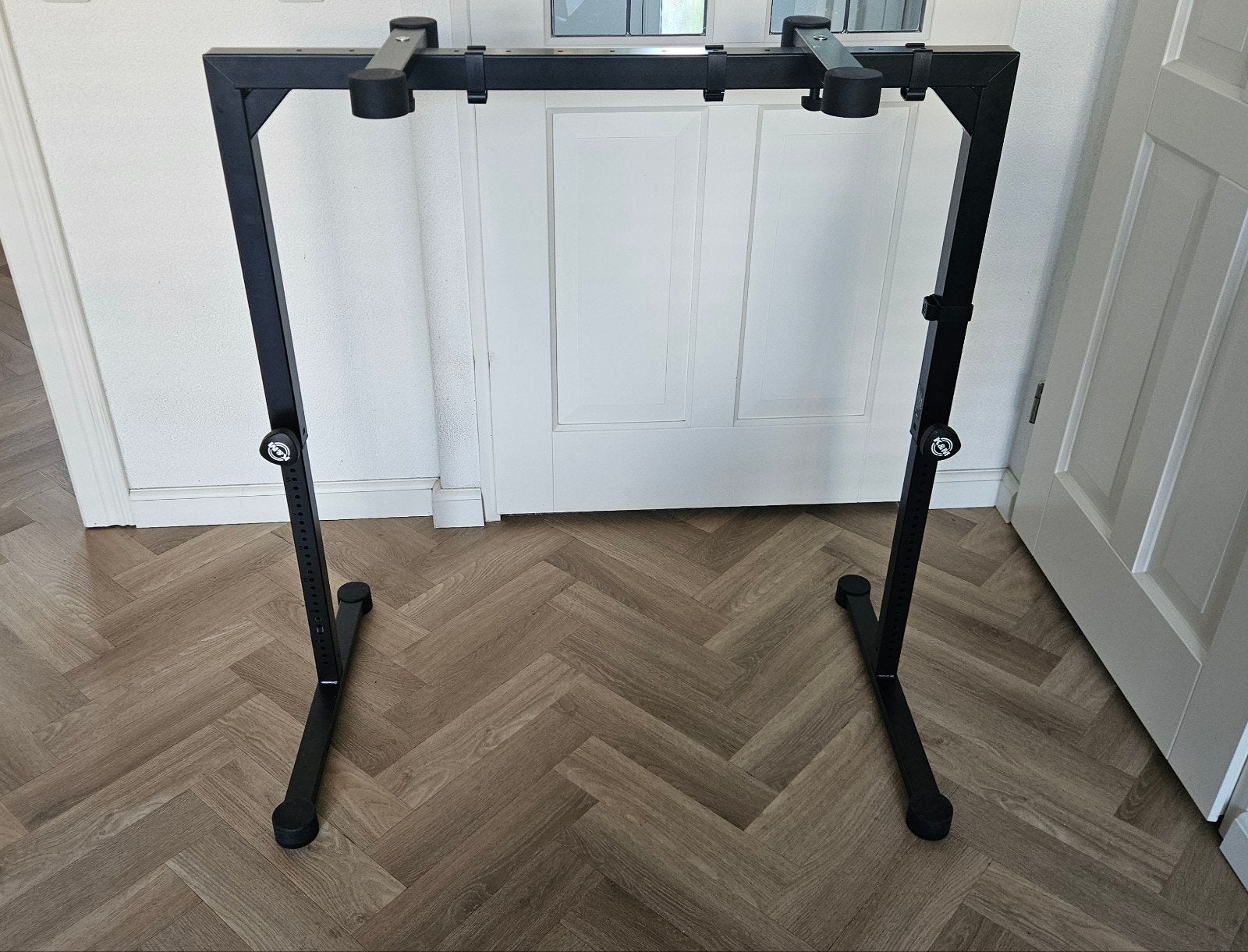 K&M Omega Black 18810 Keyboardstandaard, Muziek en Instrumenten, Ophalen, Zo goed als nieuw, Instrumentstandaard, Keyboard of Synthesizer