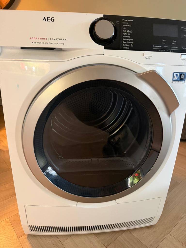 Aeg warmtepomp droger met defect, Witgoed en Apparatuur, Wasdrogers, 6 tot 8 kg, Gebruikt, Ophalen of Verzenden, Energieklasse A of zuiniger